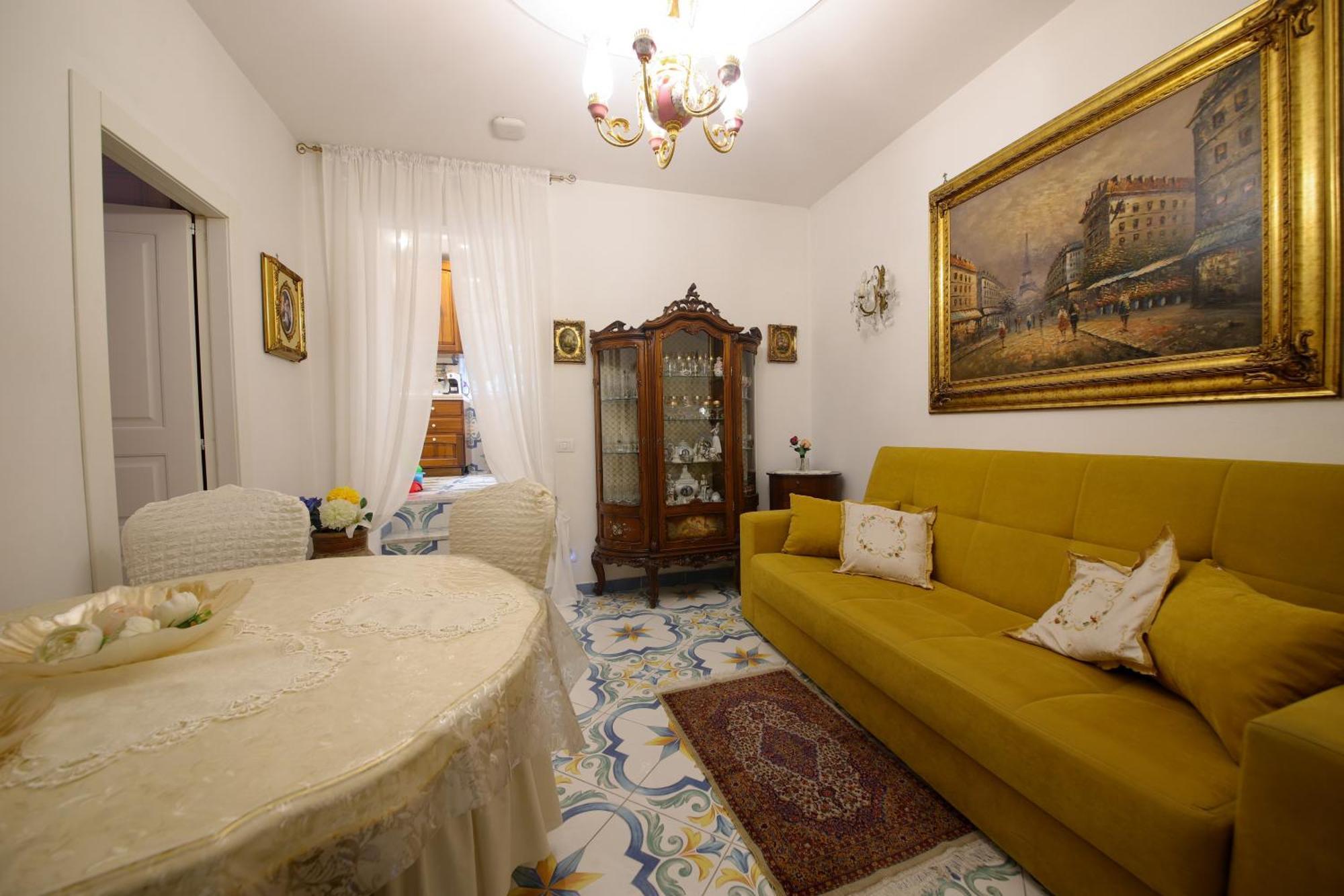 Giallo Napoletano Home Naples Luaran gambar