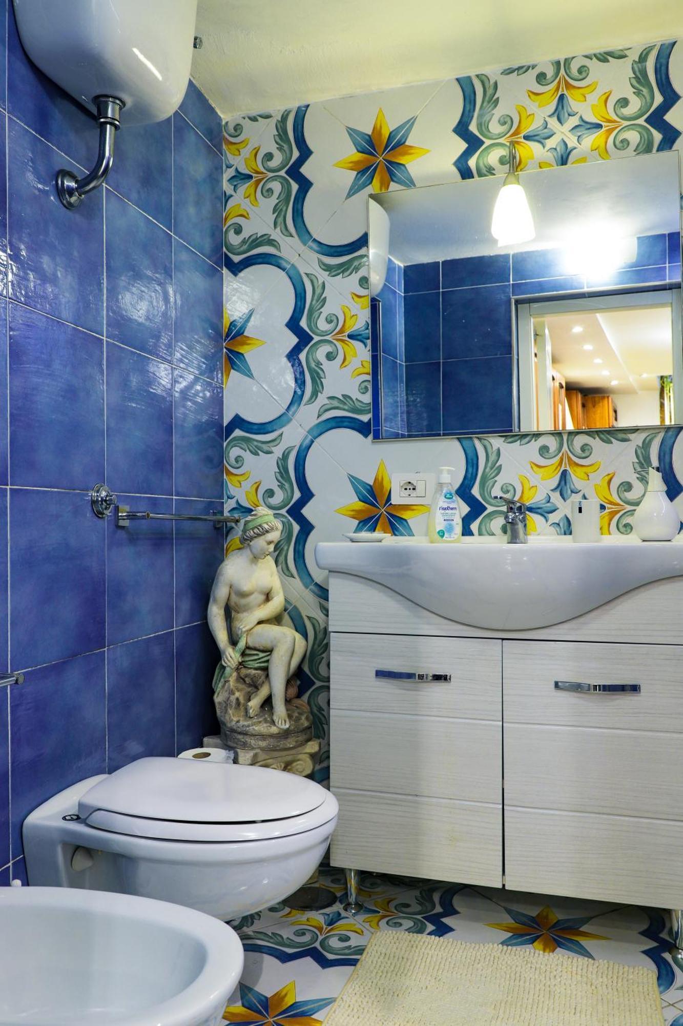 Giallo Napoletano Home Naples Luaran gambar