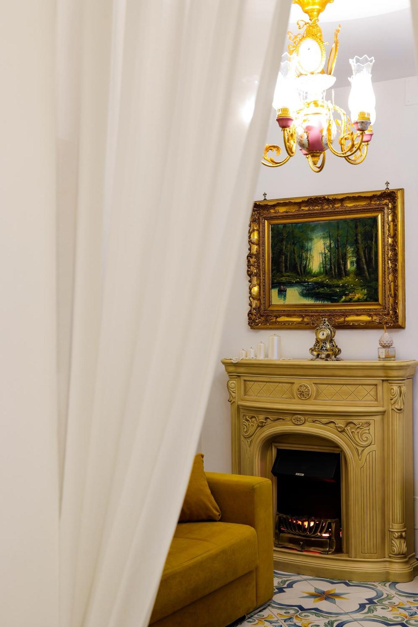 Giallo Napoletano Home Naples Luaran gambar